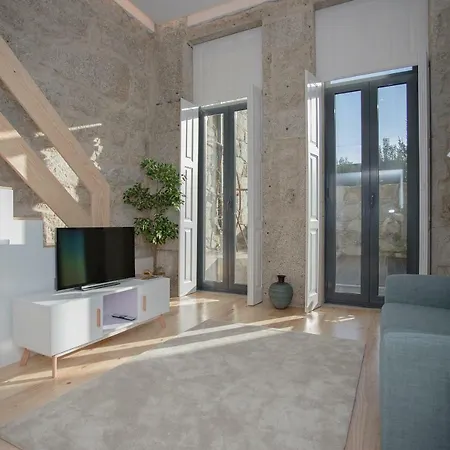 Liiiving In | Terrace & Sunny Apartment