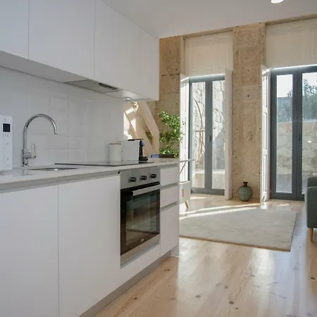 Liiiving In | Terrace & Sunny Apartment Porto
